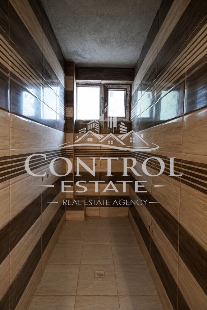 Продава КЪЩА, гр. Лясковец, област Велико Търново, снимка 12 - Къщи - 55641732