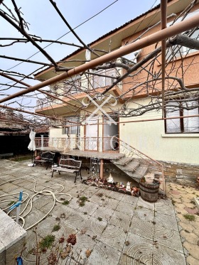 Продава къща област Бургас с. Кошарица - [1] 