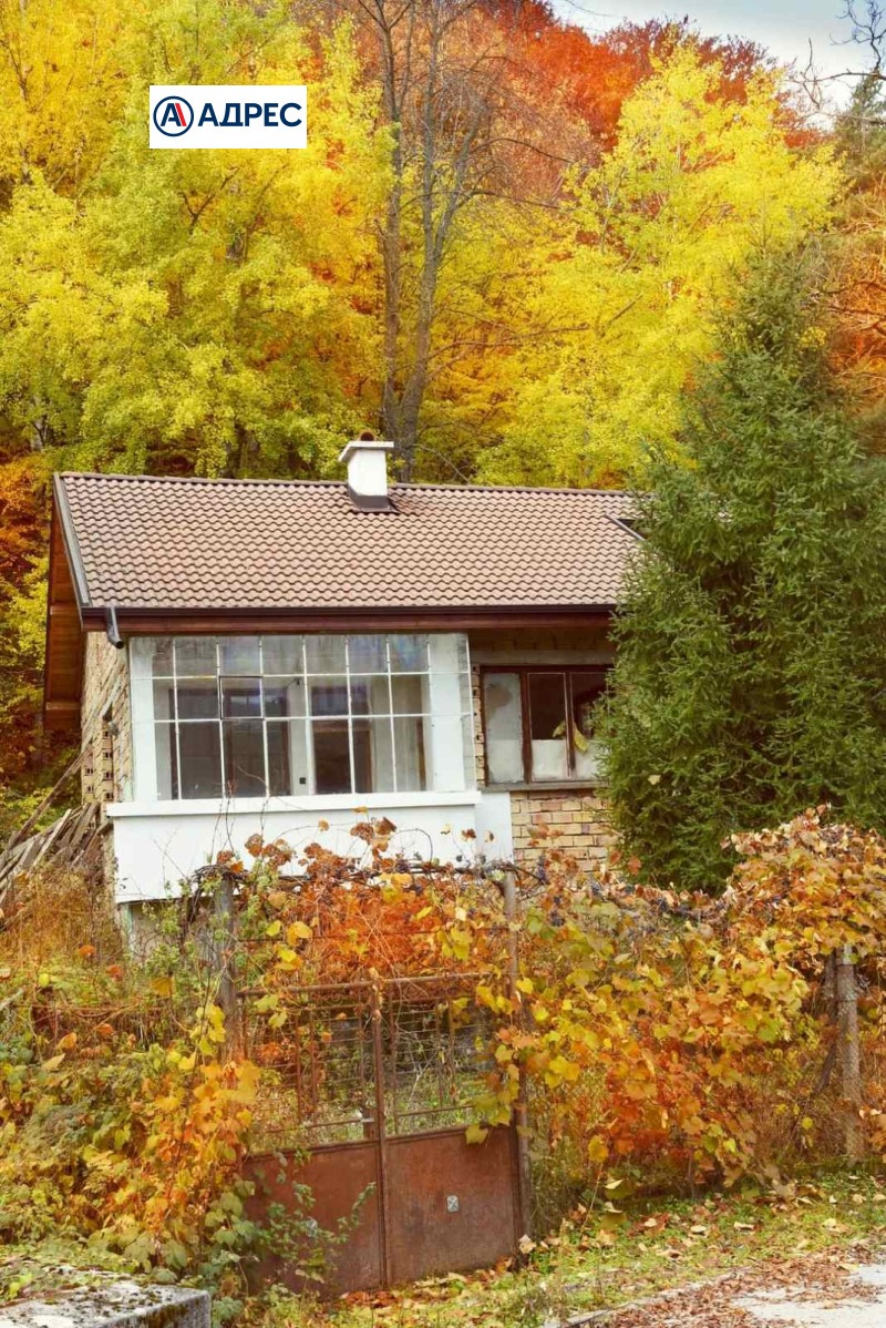 Продава КЪЩА в област Пловдив, с. Свежен - 85 кв.м / 44 000 € » 86 056.52 лв., АДРЕС КАРЛОВО