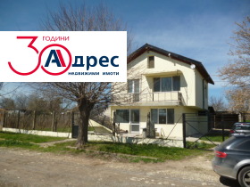 Продажба на имоти в с. Карапелит, област Добрич - изображение 2 