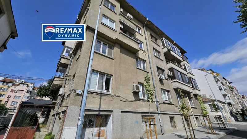 Продава 3-СТАЕН, гр. Бургас, Възраждане, снимка 2 - Aпартаменти - 46806529