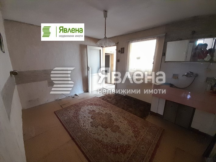 Продается  2 спальни Пловдив , Център , 80 кв.м | 62663824