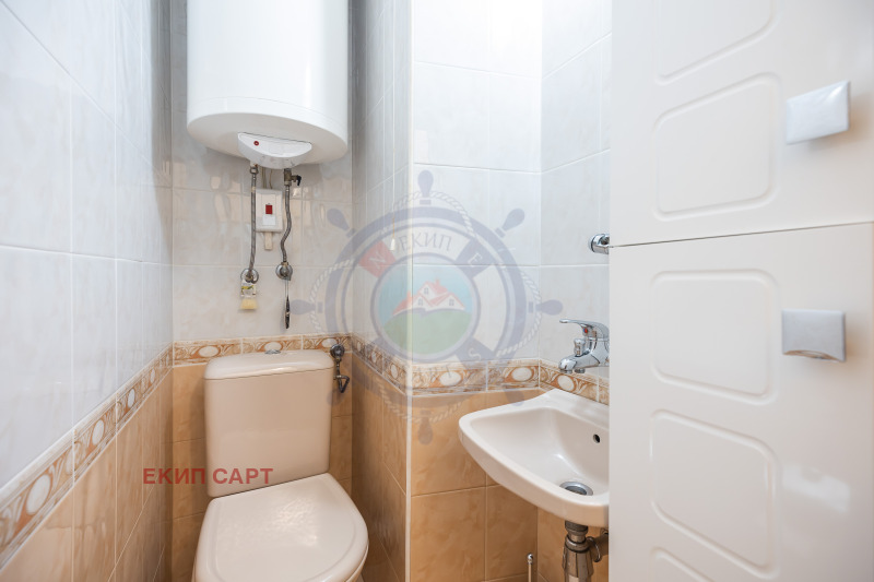 Продава МНОГОСТАЕН, гр. Варна, Левски 1, снимка 17 - Апартаменти - 52620292