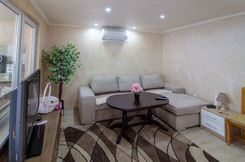 Продава КЪЩА, гр. Сливен, в.з. Сливен, снимка 7 - Къщи - 52493942