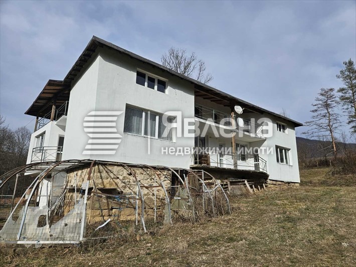 Продава ХОТЕЛ, с. Правешка Лакавица, област София област, снимка 4 - Хотели - 55272187