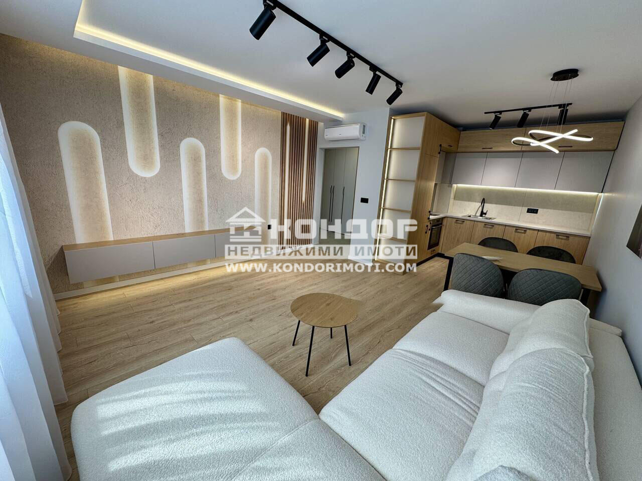 Продава 2-СТАЕН, гр. Пловдив, Кючук Париж, снимка 2 - Апартаменти - 55141498