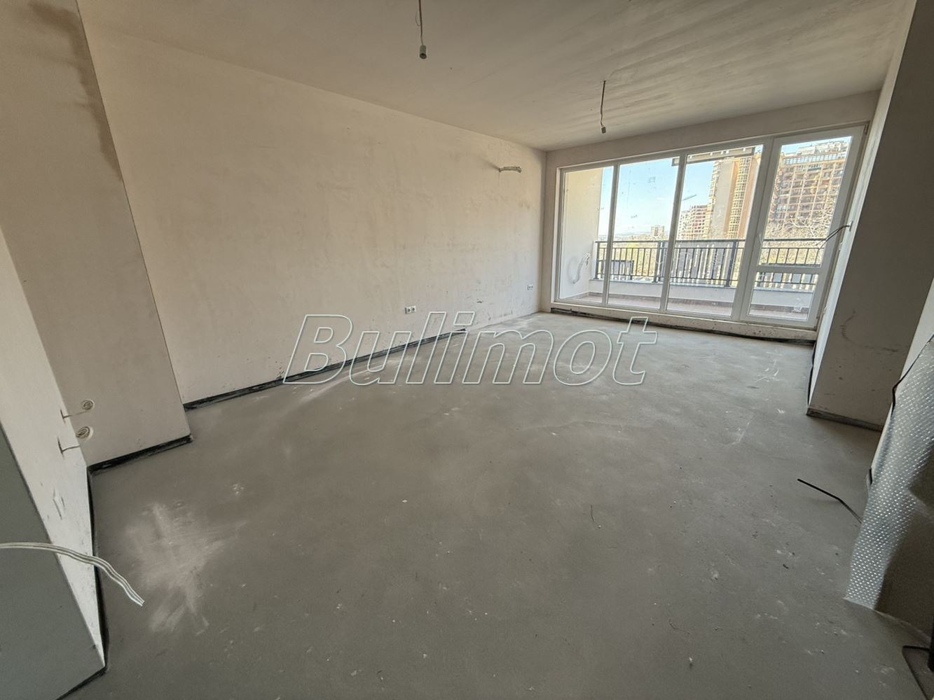 Продава 3-СТАЕН, гр. Варна, Възраждане 1