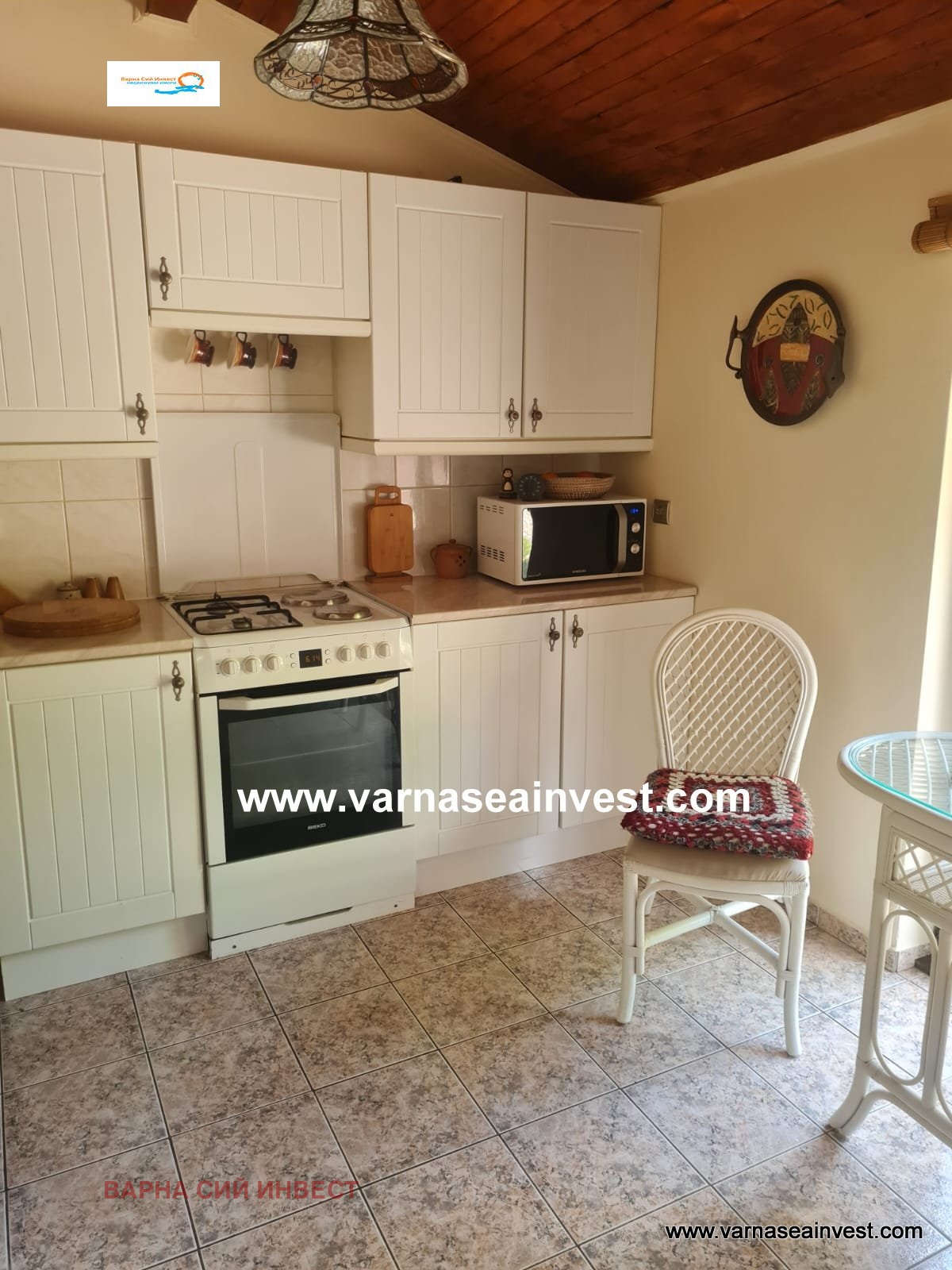 Продава КЪЩА, гр. Балчик, област Добрич, снимка 5 - Къщи - 53880293