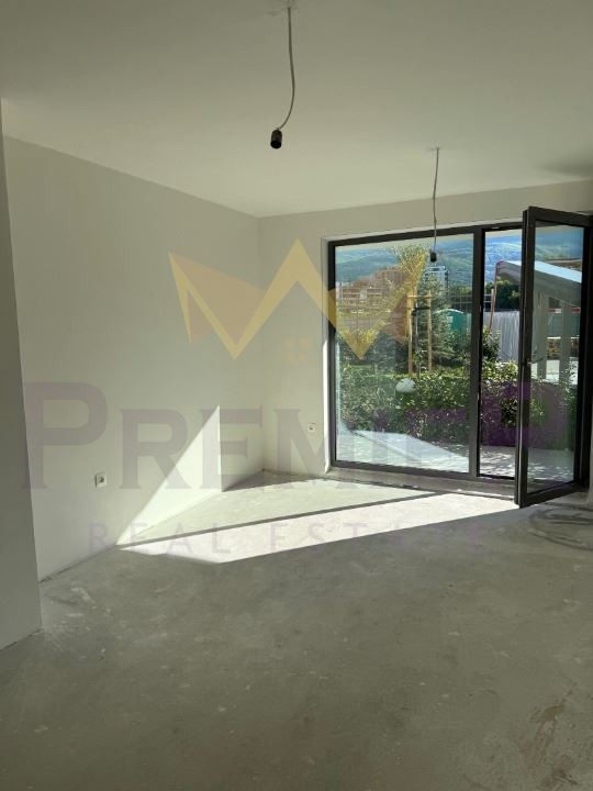 Na prodej  1 ložnice Sofia , Mladost 4 , 66 m2 | 37290847