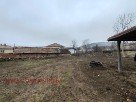 Casa Samovodene, regione Veliko Tarnovo 4