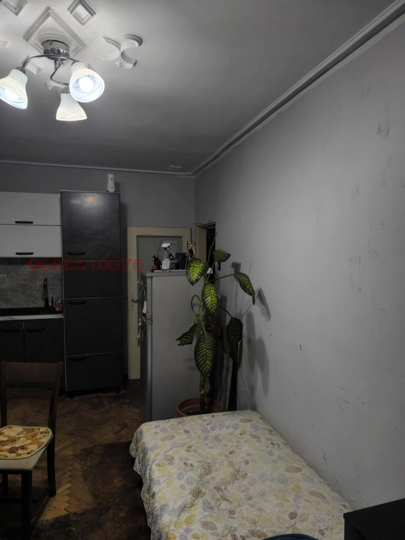 For Sale  1 bedroom Pernik , Iztok , 67 sq.m | 69037982 - image [2]