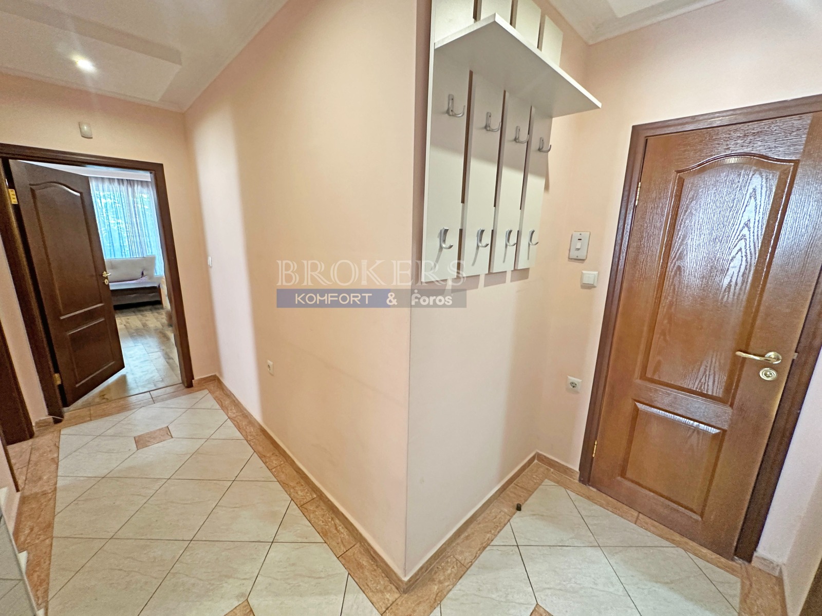 Продава 3-СТАЕН, гр. Варна, Операта, снимка 2 - Апартаменти - 55752713