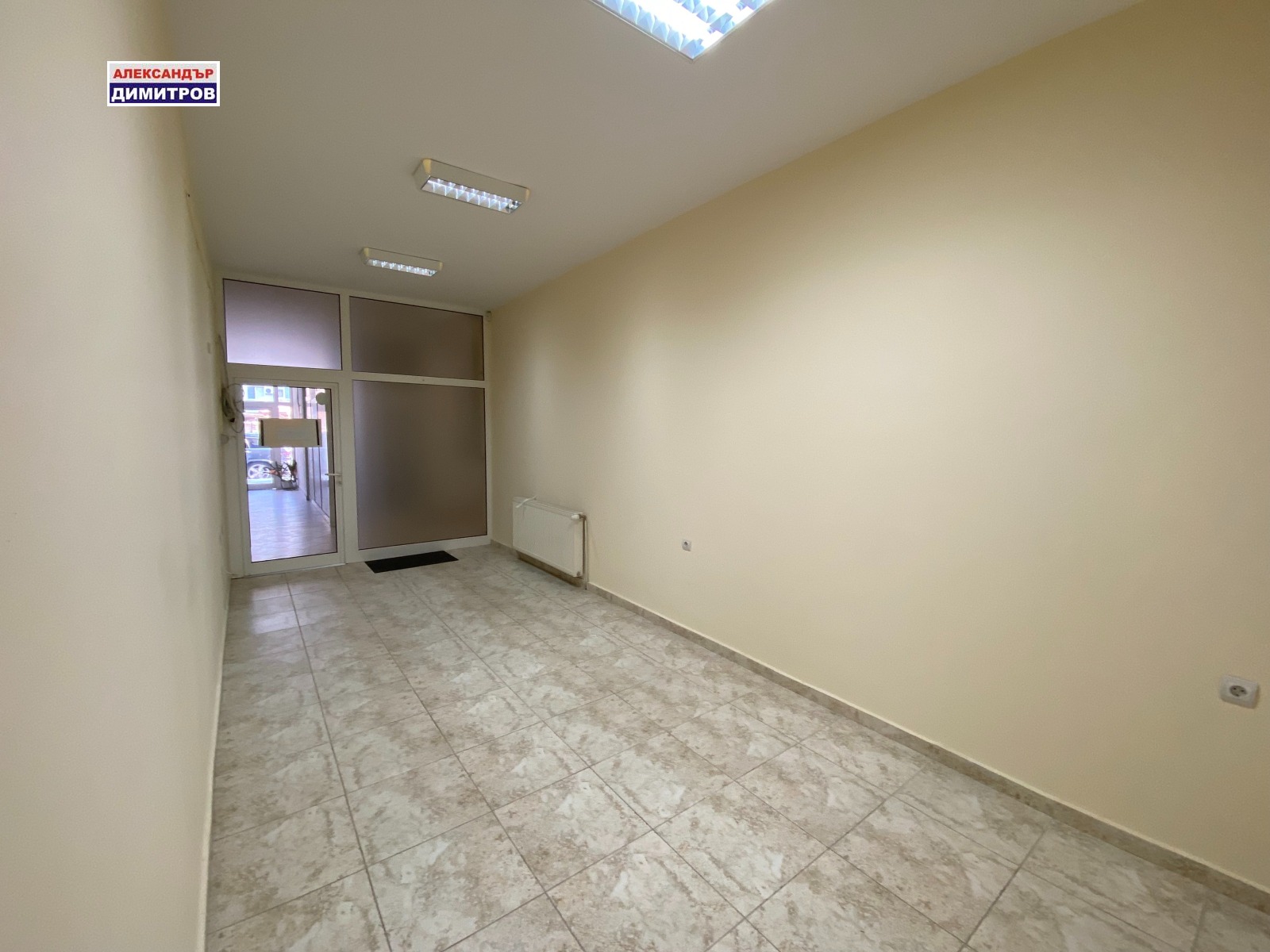 Продава ОФИС, гр. Русе, Център, снимка 2 - Офиси - 55517629