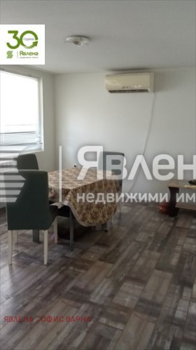 Продава Етаж от къща, град Варна