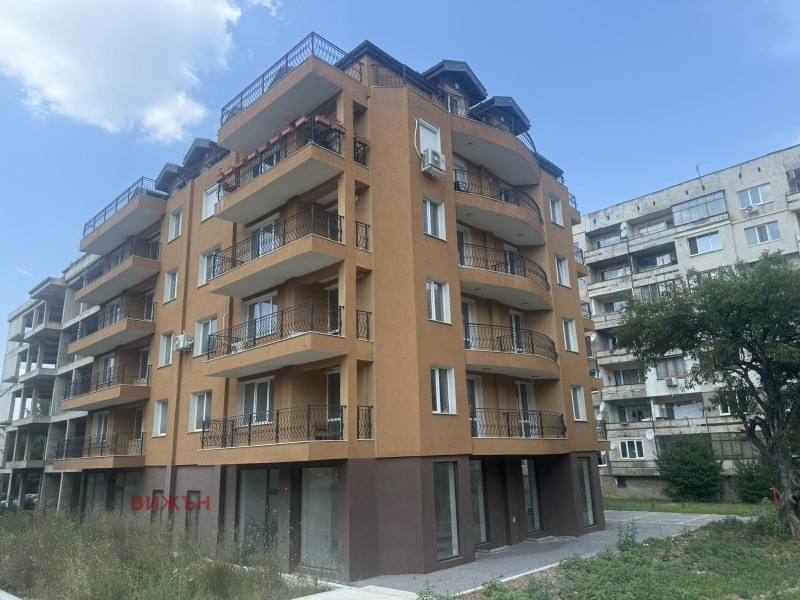 En venta  1 dormitorio Pernik , Iztok , 94 metros cuadrados | 82537558