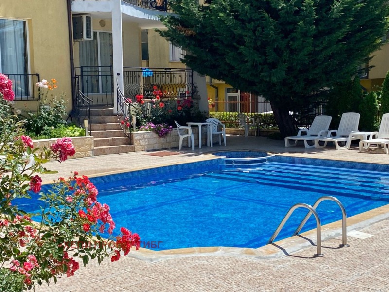 Till salu  2 sovrum region Burgas , Sveti Vlas , 77 kvm | 92833402
