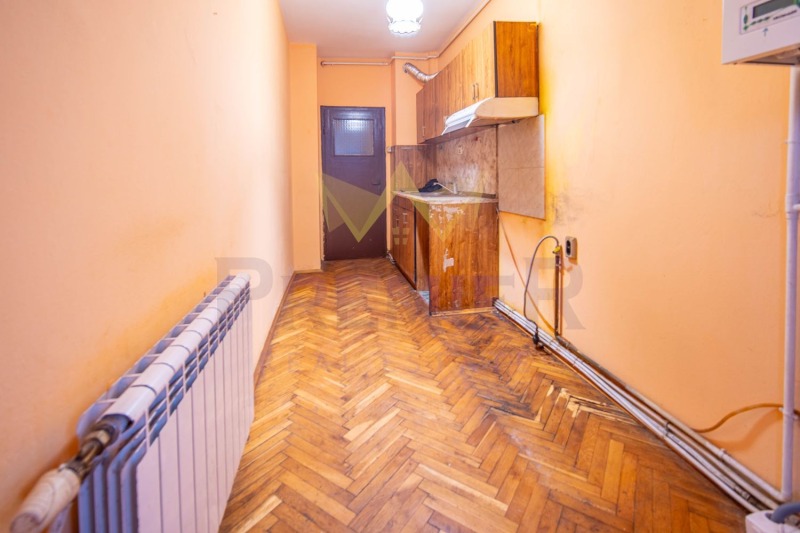 Продава 3-СТАЕН, гр. Добрич, Център, снимка 8 - Апартаменти - 52824562