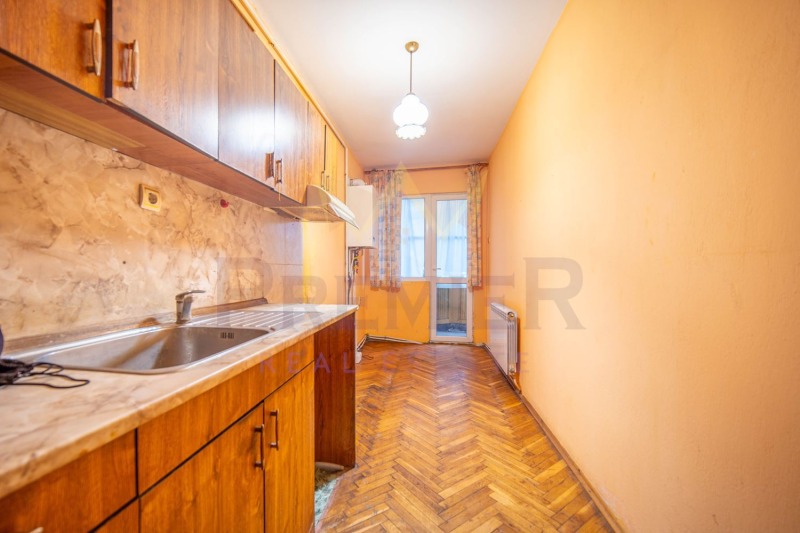 Продава 3-СТАЕН, гр. Добрич, Център, снимка 9 - Апартаменти - 52824562