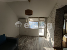 1 soverom Konfuto, Varna 9