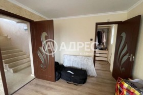 Дом Орландовци, София 9
