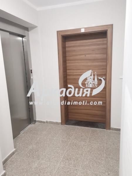 En venta  Estudio Plovdiv , Vastanicheski , 52 metros cuadrados | 27470711 - imagen [4]