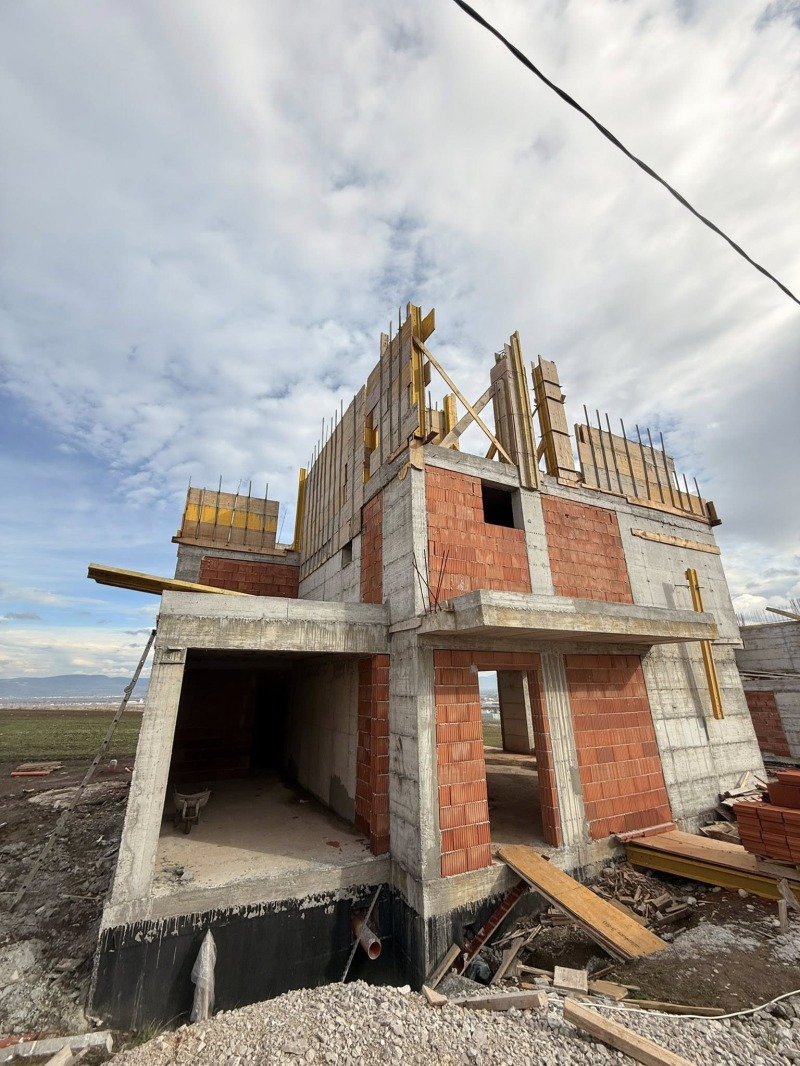 Продава КЪЩА, гр. Божурище, област София област