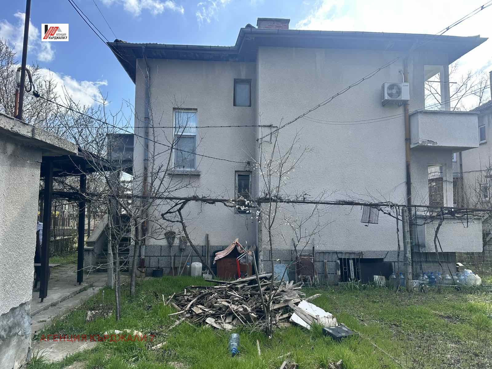 Продава ЕТАЖ ОТ КЪЩА, гр. Кърджали, Студен кладенец, снимка 2 - Етаж от къща - 54250040