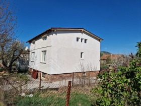 Продажба на имоти в гр. Брезник, област Перник - изображение 6 