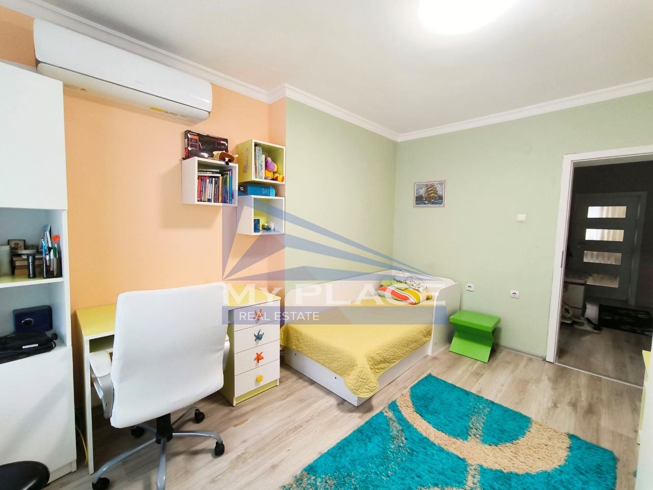 Продава ЕТАЖ ОТ КЪЩА, гр. Шумен, Център, снимка 2 - Етаж от къща - 53616943