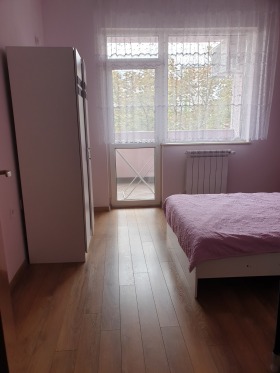 2 quartos Idealen centar, Pleven 8