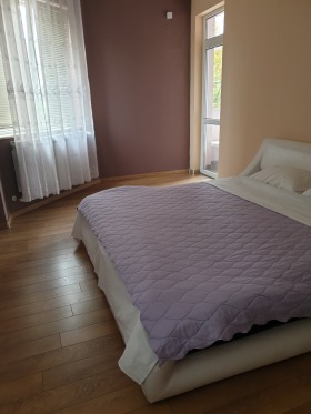 2 quartos Idealen centar, Pleven 10