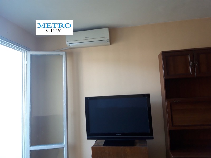 Till salu  Studio Sofia , Suhata reka , 42 kvm | 61857983 - bild [4]