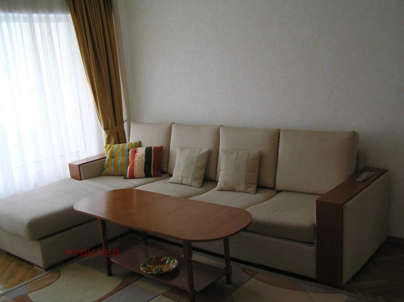 Продава  4-стаен, град Варна, Левски 1 •  150 000 EUR • ID 66139207 — holmes.bg - [1] 