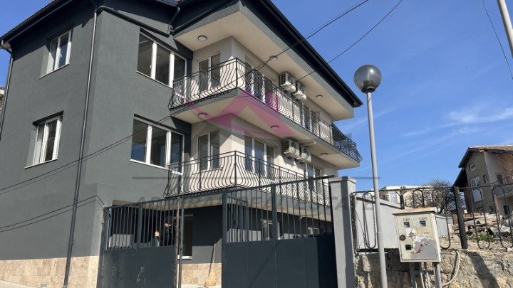 Продава КЪЩА, град Варна, Виница • 669500 € / 1309428.19 лв. • 86150986 1