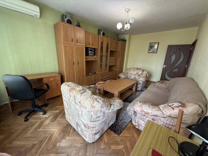 Продава  2-стаен град Благоевград , Орлова чука , 63 кв.м | 59866498 - изображение [2]