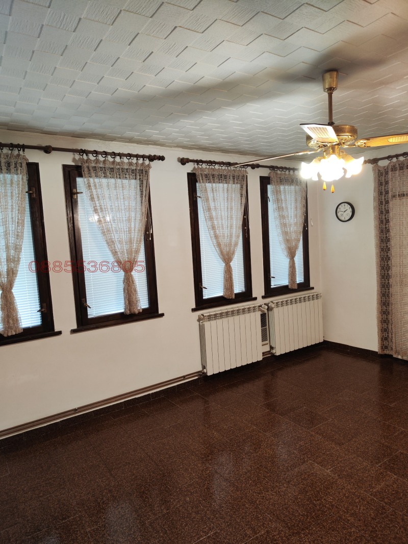 Продава  3-стаен област Пловдив , гр. Асеновград , 82 кв.м | 87056318