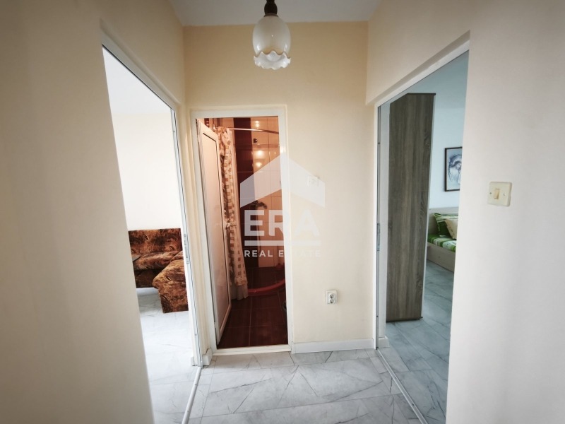 Продава 3-СТАЕН, гр. Ямбол, Хале, снимка 2 - Апартаменти - 55938401