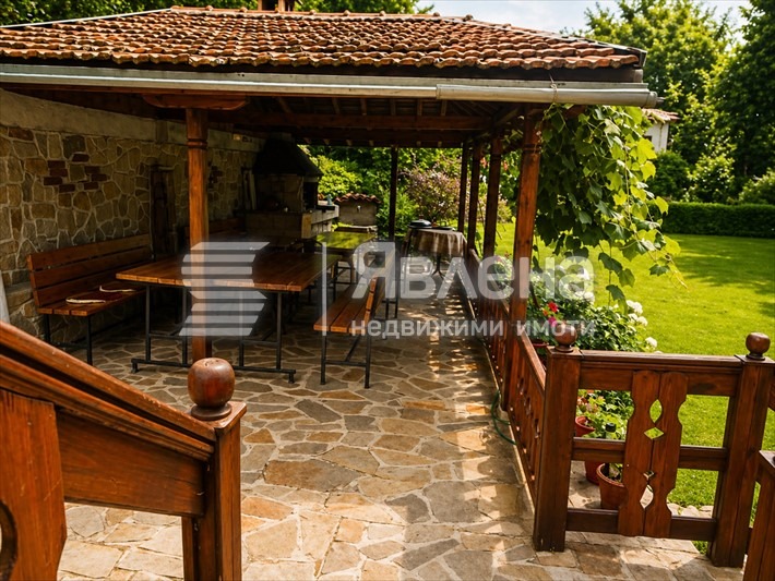 Продава КЪЩА, гр. Калофер, област Пловдив, снимка 2 - Къщи - 54361303