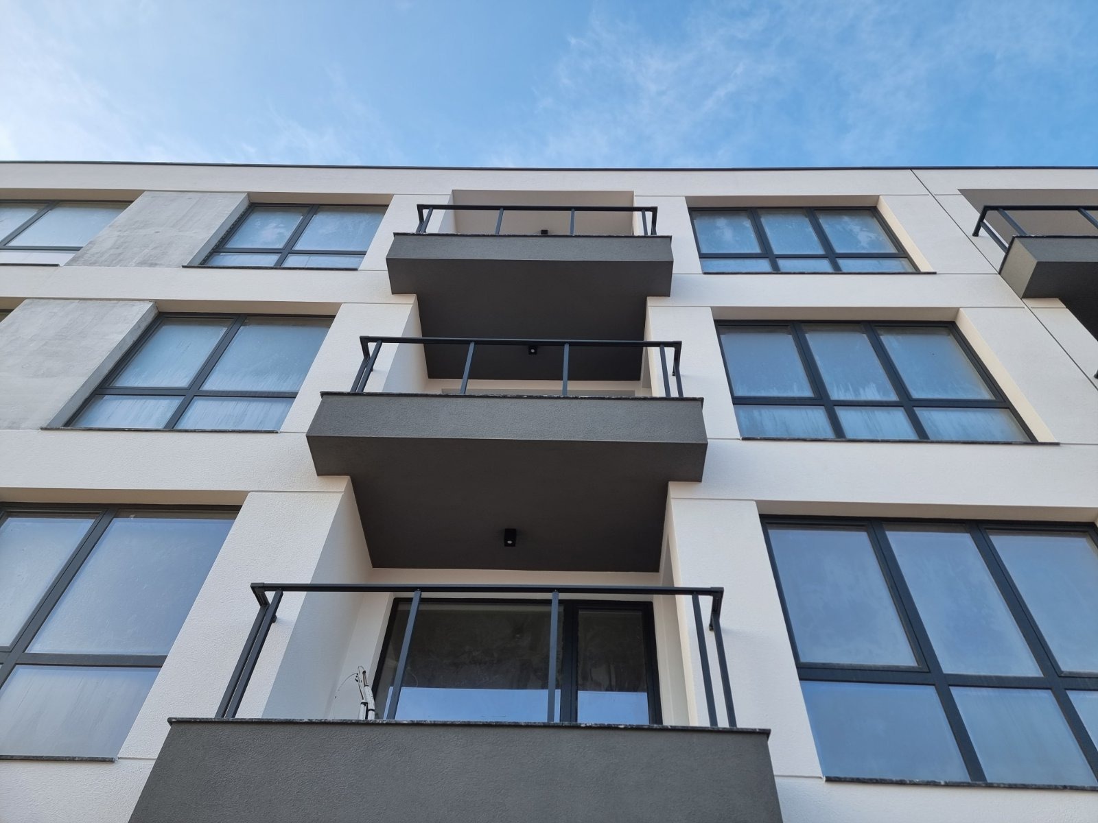 Продава 2-СТАЕН, гр. Пловдив, Остромила, снимка 2 - Апартаменти - 48784091