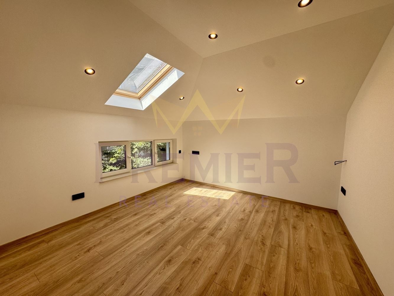 Продава 3-СТАЕН, гр. Варна, Гръцка махала, снимка 4 - Апартаменти - 53874381