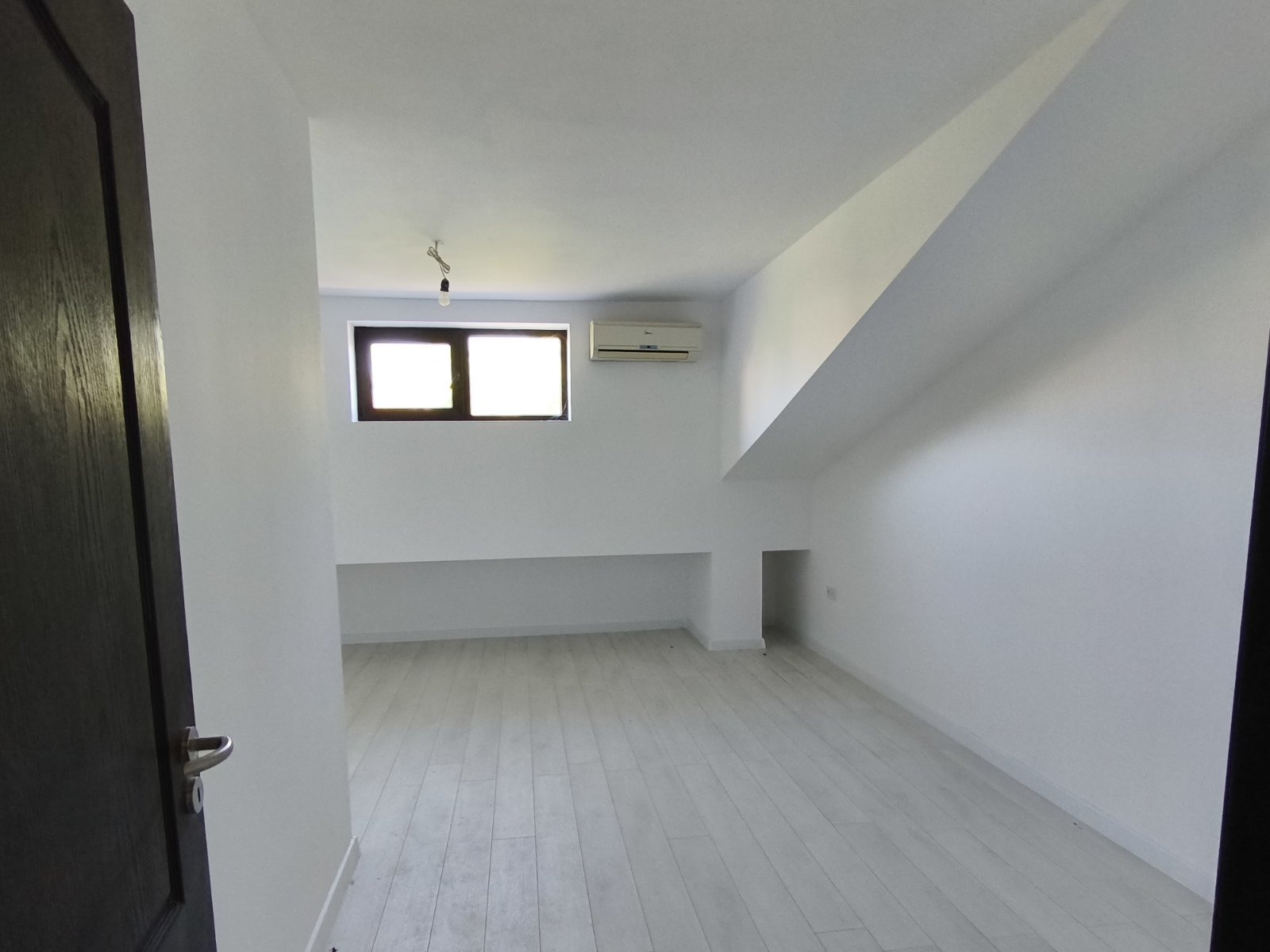 Продава 3-СТАЕН, гр. Варна, м-т Долна Трака, снимка 10 - Апартаменти - 54687491