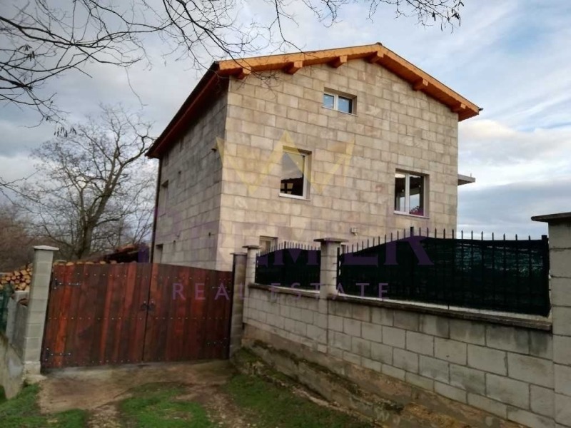Продава КЪЩА в област Варна, с. Близнаци - 240 кв.м / 182 000 € » 355 961.06 лв., ИМОТИ ПРЕМИЕР