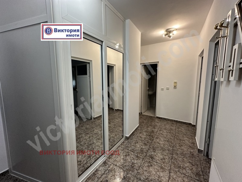 Продава  4-стаен град Велико Търново , Център , 157 кв.м | 64372000 - изображение [2]