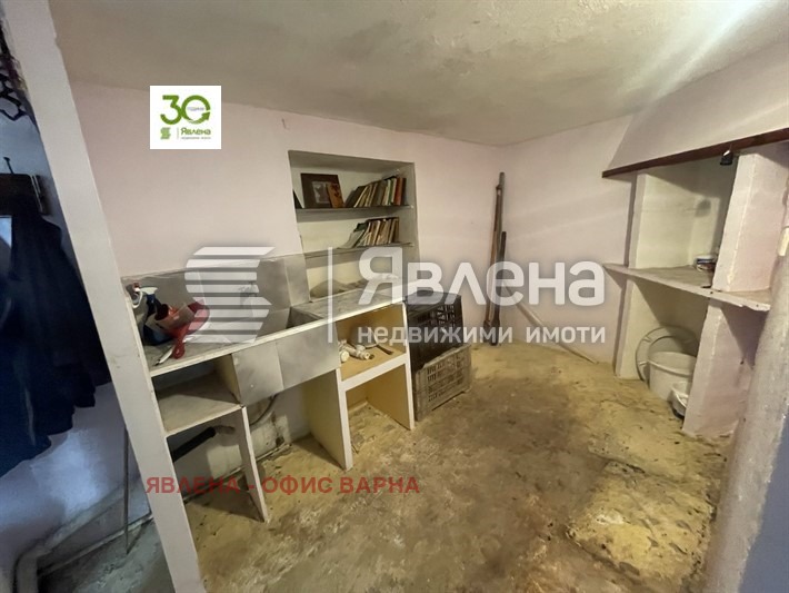 Продава ЕТАЖ ОТ КЪЩА, гр. Варна, Цветен квартал, снимка 7 - Етаж от къща - 53613435