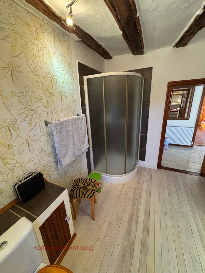 Продава КЪЩА, с. Хлевене, област Ловеч, снимка 15 - Къщи - 52194081