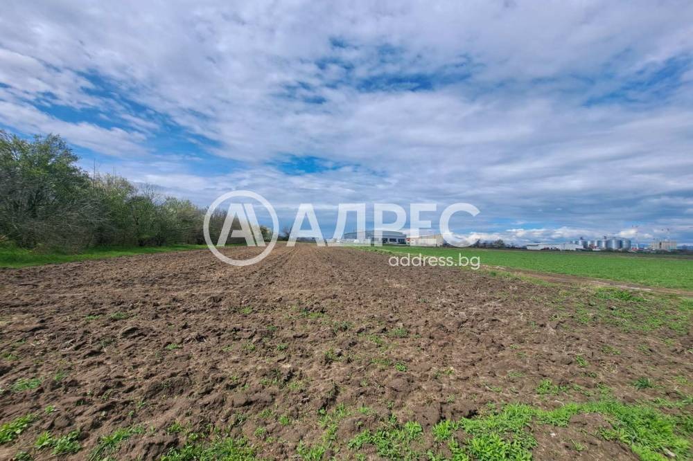 Продава ПАРЦЕЛ, с. Труд, област Пловдив