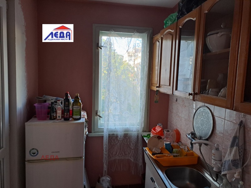 Продаја  2 спаваће собе Плевен , 9-ти квартал , 100 м2 | 81195732 - слика [3]