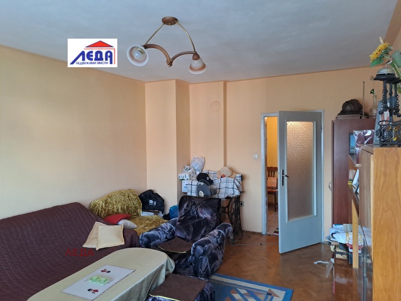 In vendita  2 camere da letto Pleven , 9-ti kvartal , 100 mq | 81195732 - Immagine [9]