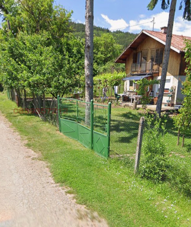 Продава ВИЛА, с. Извор, област Перник, снимка 2 - Вили - 52785434