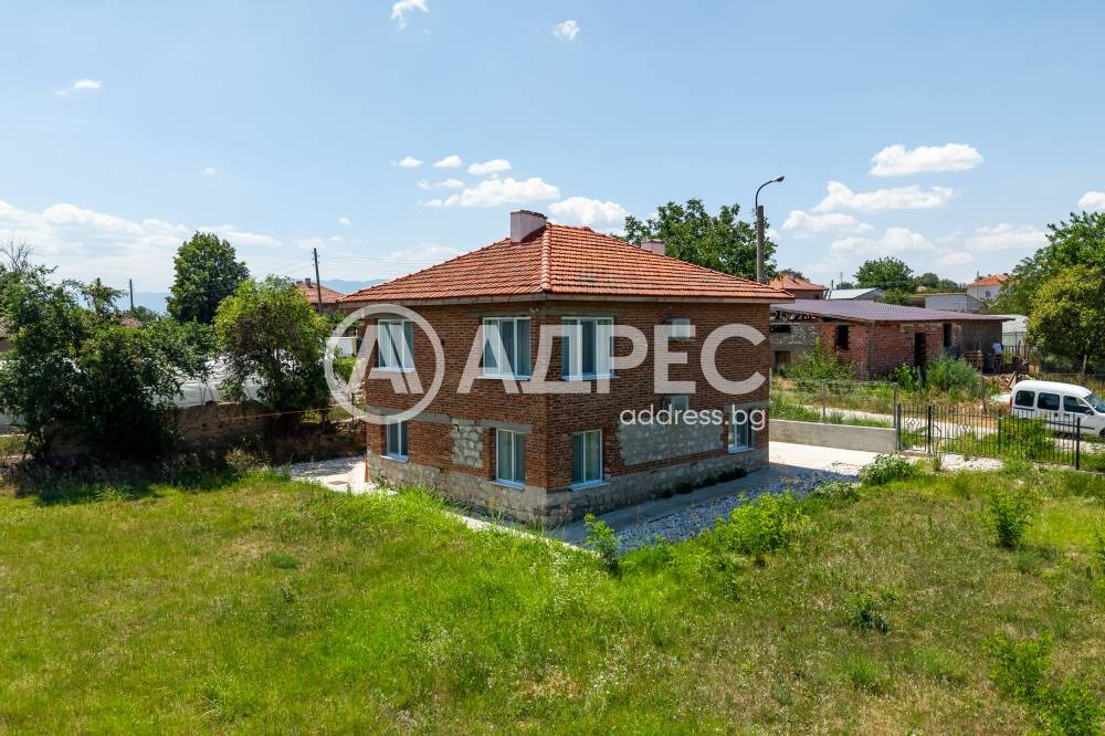 Продава КЪЩА, с. Селци, област Пловдив, снимка 16 - Къщи - 55470514